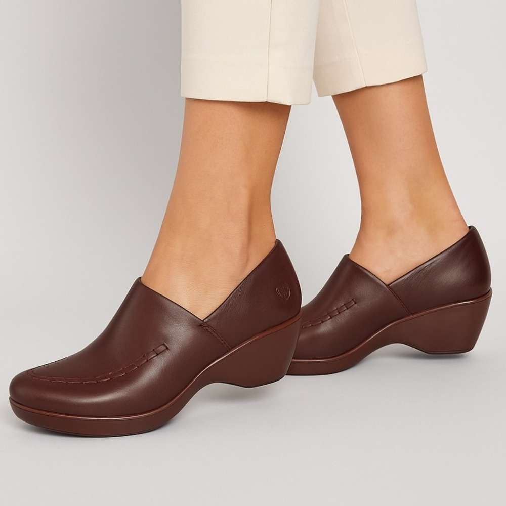 Ariat Brown Leather Wedge Loafer Slip-On Comfort Work Shoe Size 9B Women's